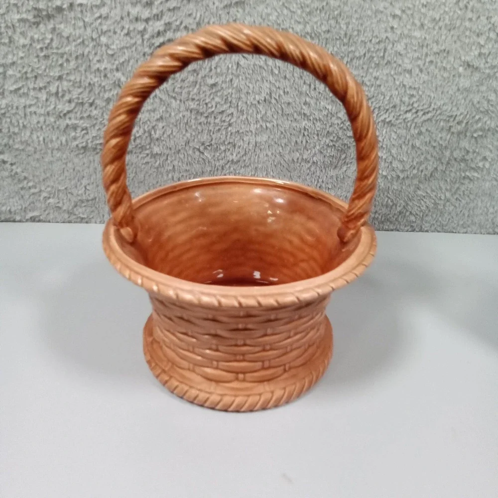 Vintage Signed Diana 87 Ceramic Basketweave Decorative‎ Basket Brown Glaze 6.5in